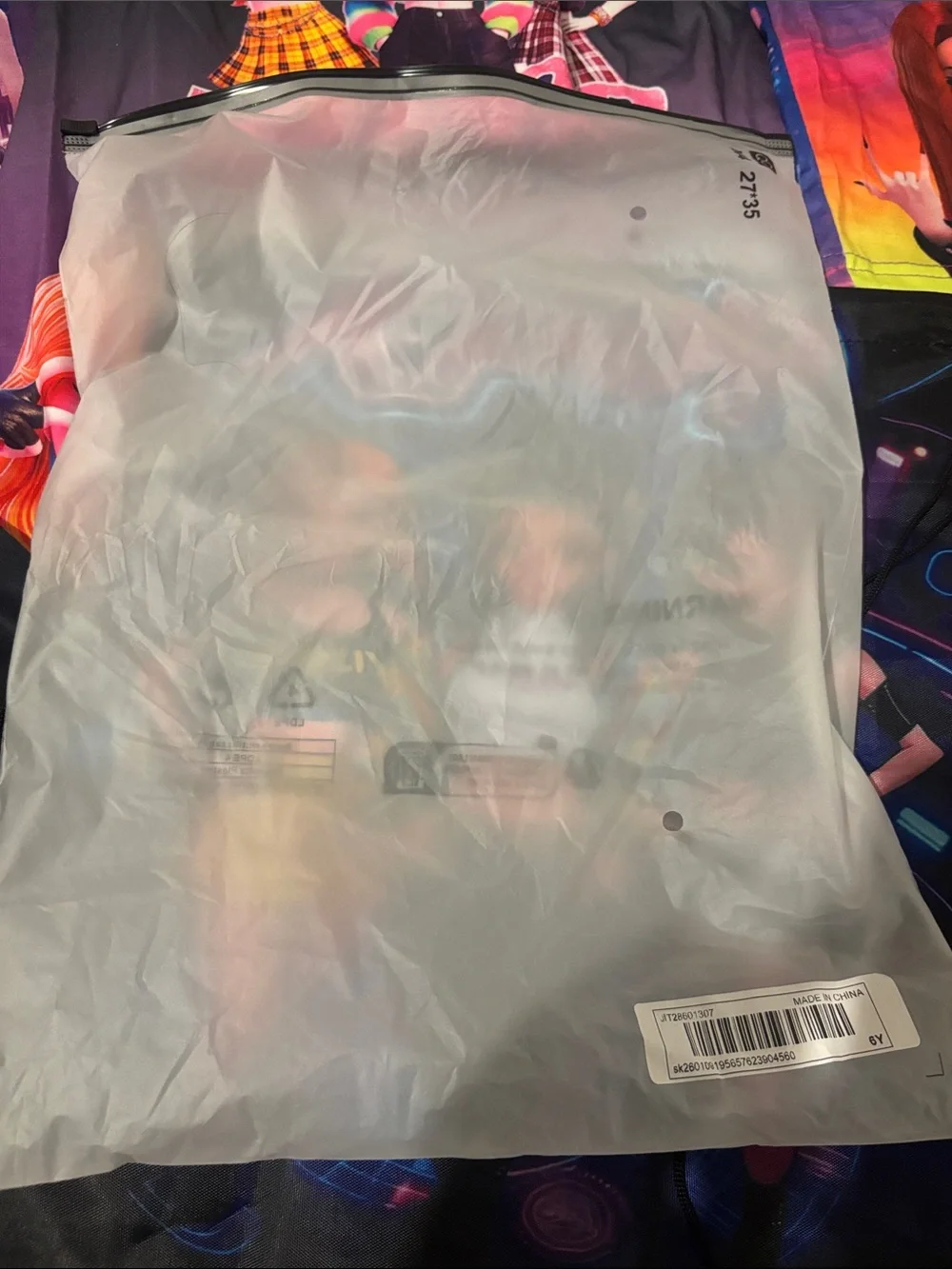 K-Pop girls Graphic clothes bundle